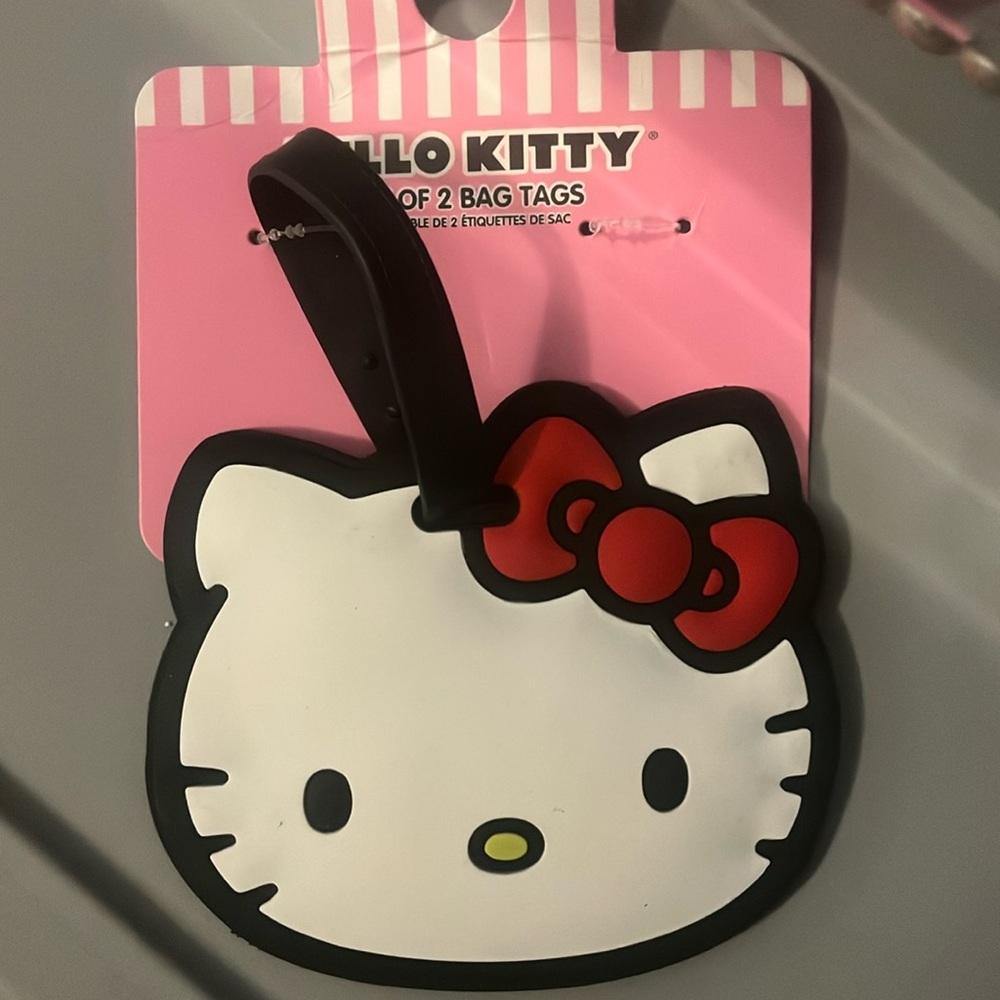 Hello kitty luggage tag one in this pack
